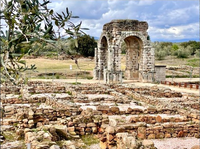 Ciudad Romana de Cáparra cerca de Marchagaz Turismo en Cáceres