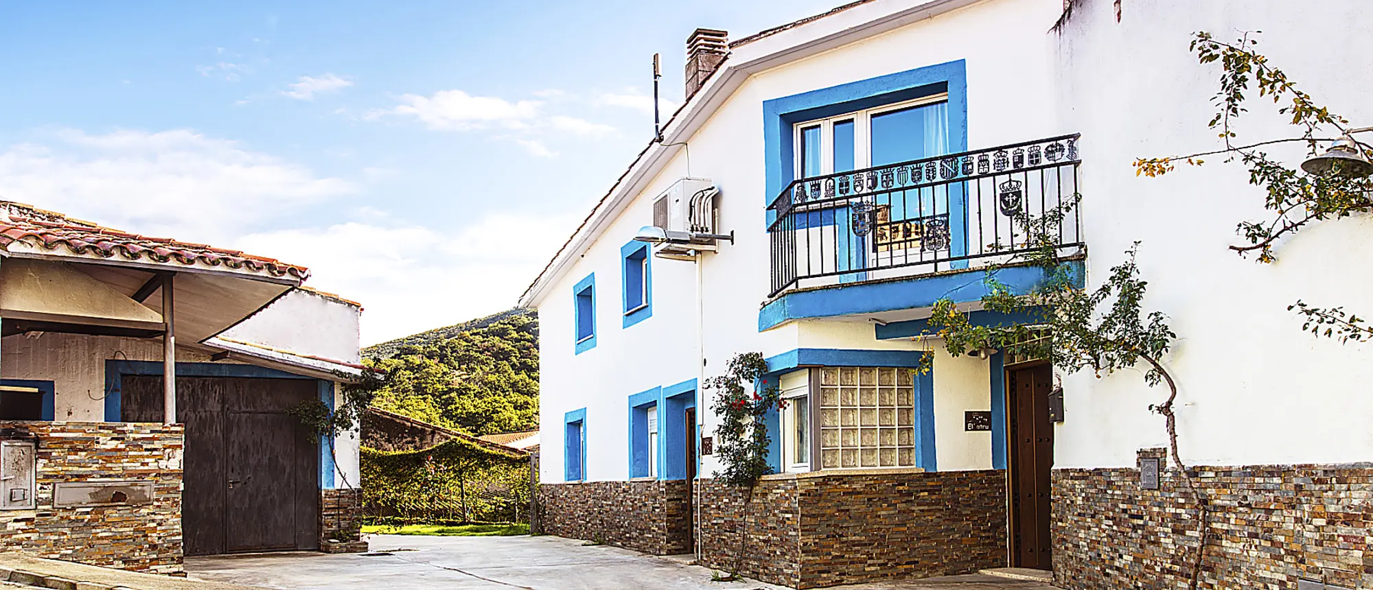 casa-exterior-pano